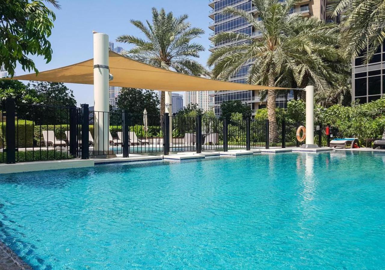 Nasma Luxury Stays - Fantastic Burj Khalifa View From This Fancy Condo Дубай Екстериор снимка