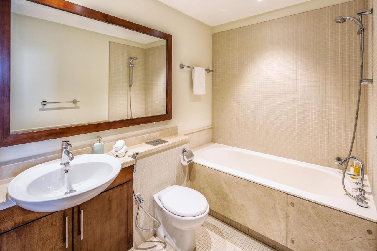 Nasma Luxury Stays - Fantastic Burj Khalifa View From This Fancy Condo Дубай Екстериор снимка