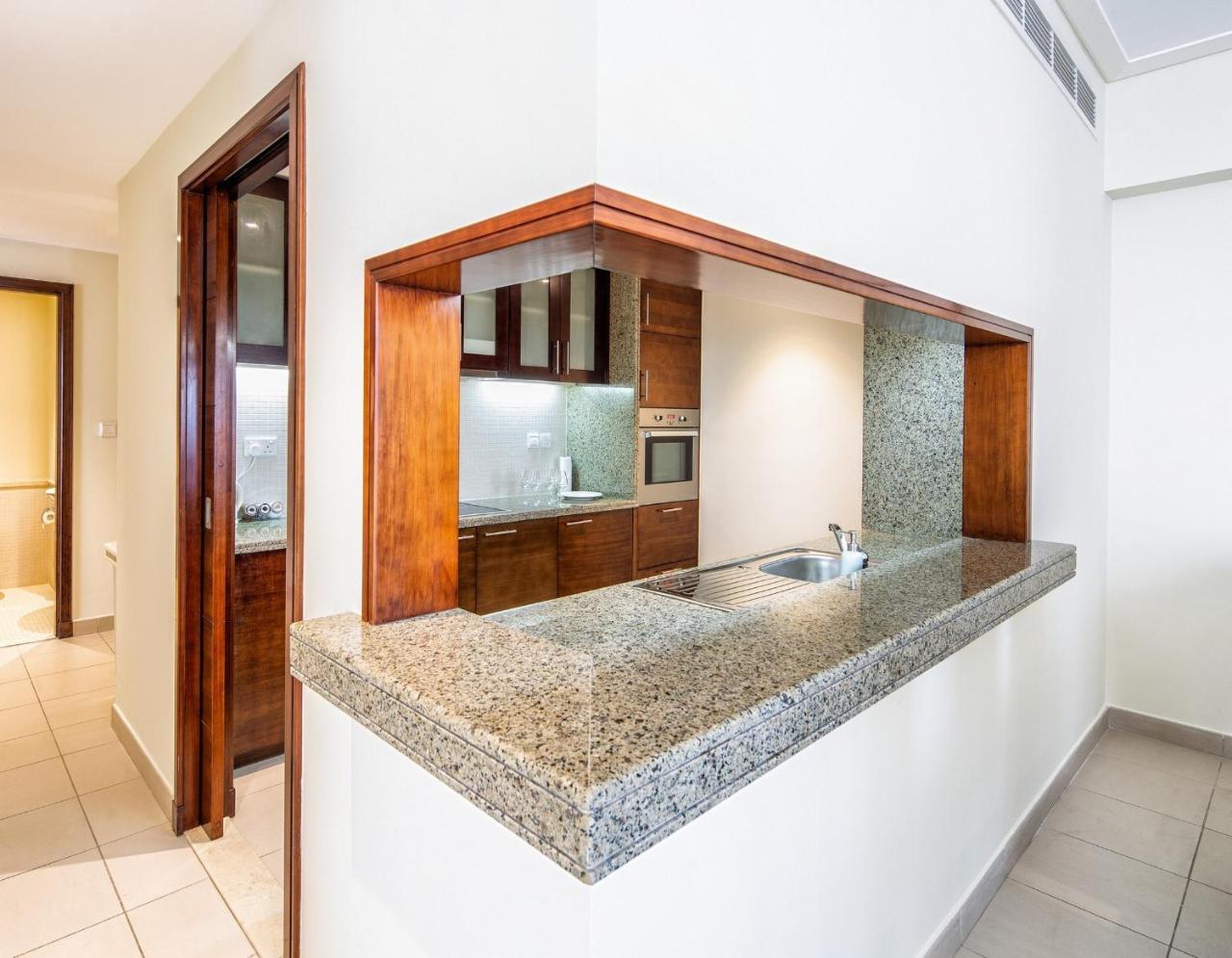 Nasma Luxury Stays - Fantastic Burj Khalifa View From This Fancy Condo Дубай Екстериор снимка