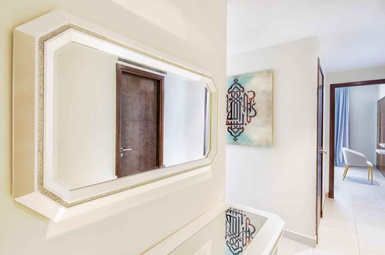 Nasma Luxury Stays - Fantastic Burj Khalifa View From This Fancy Condo Дубай Екстериор снимка